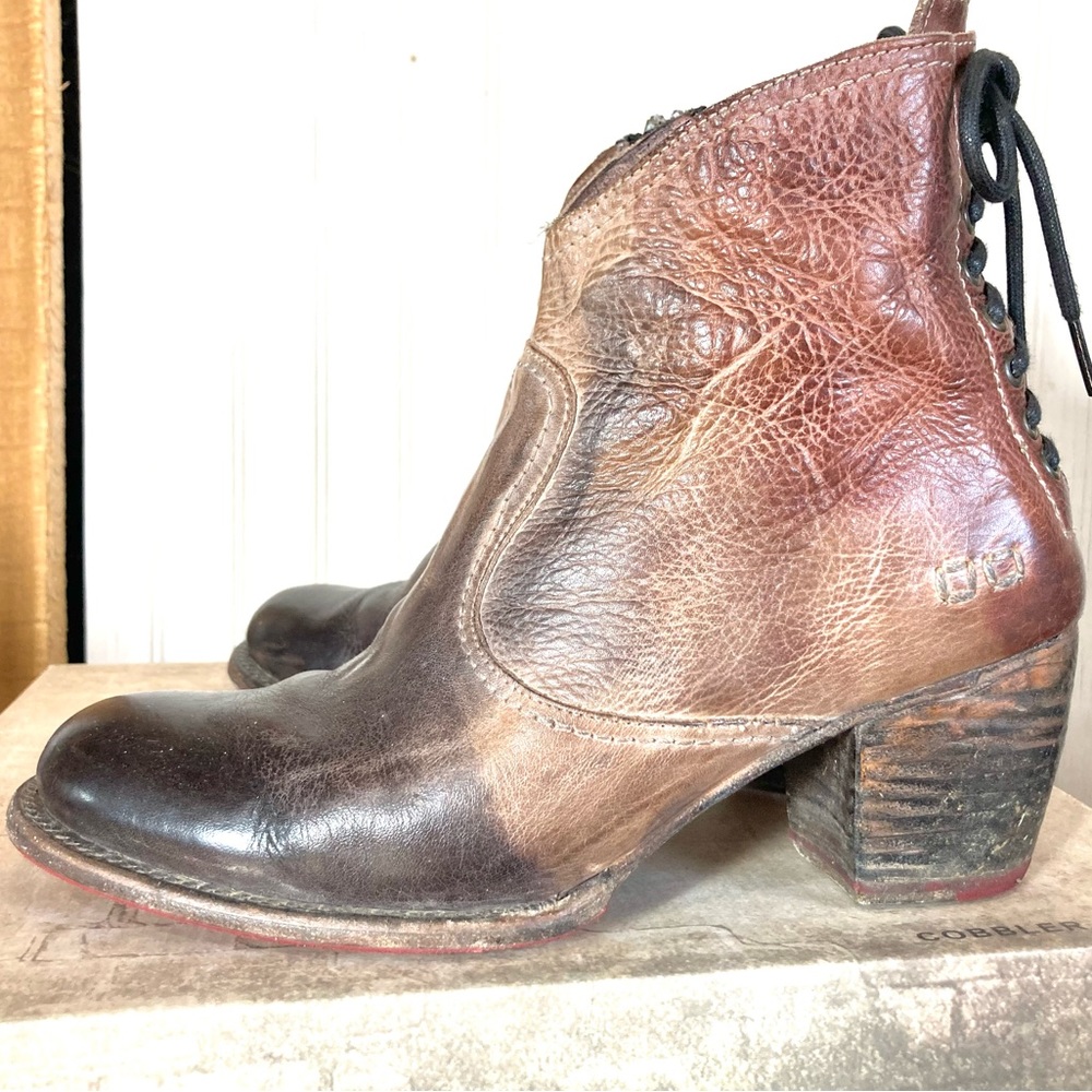 BedStu Xena boots